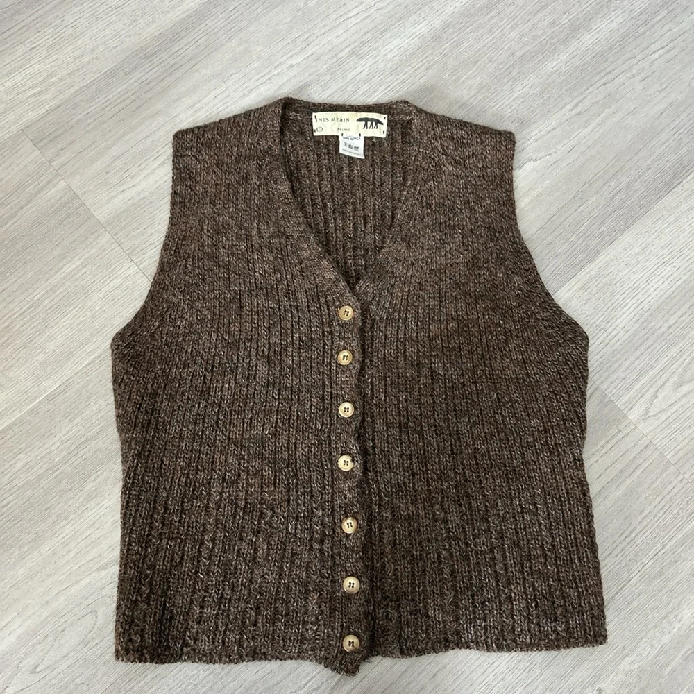 Inis Meain Alpaca V-Neck Sweater Vest - Picture 1 of 6
